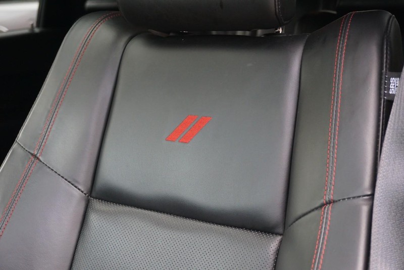 Dodge Durango Vehicle Full-screen Gallery Image 26