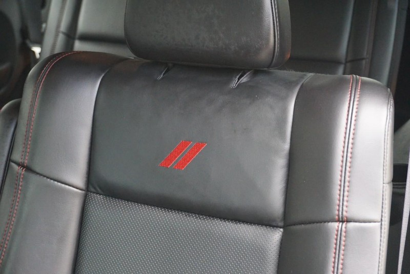 Dodge Durango Vehicle Full-screen Gallery Image 29