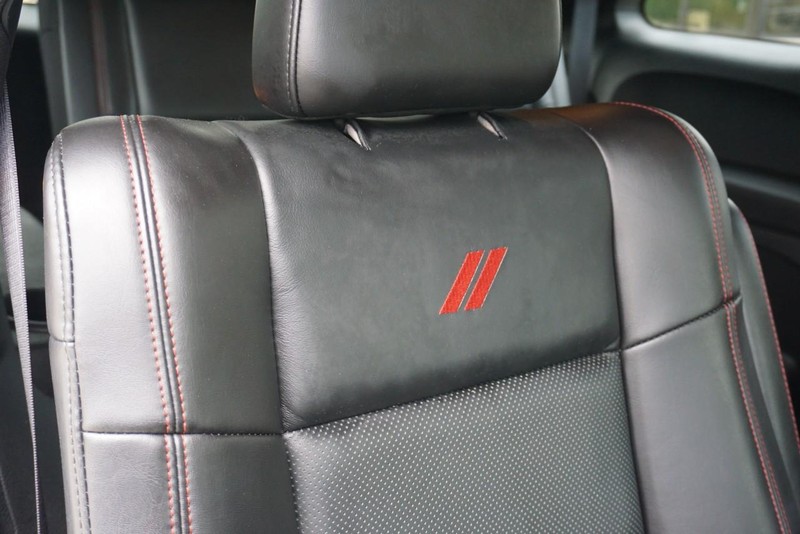 Dodge Durango Vehicle Full-screen Gallery Image 33