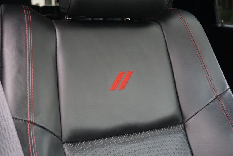 Dodge Durango Vehicle Full-screen Gallery Image 38