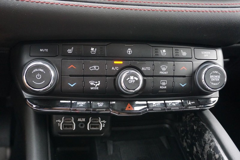 Dodge Durango Vehicle Full-screen Gallery Image 50