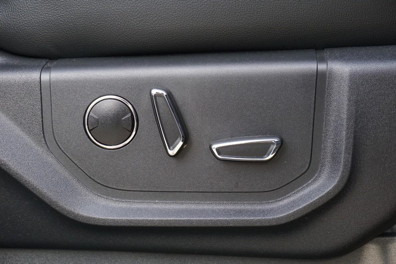 Ford Expedition Vehicle Full-screen Gallery Image 35