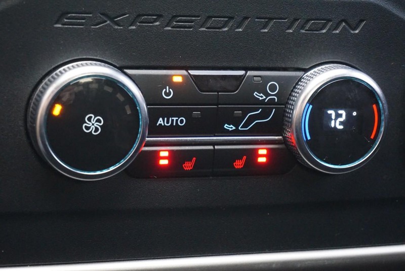 Ford Expedition Vehicle Full-screen Gallery Image 42