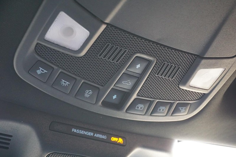 Ford Expedition Vehicle Full-screen Gallery Image 65