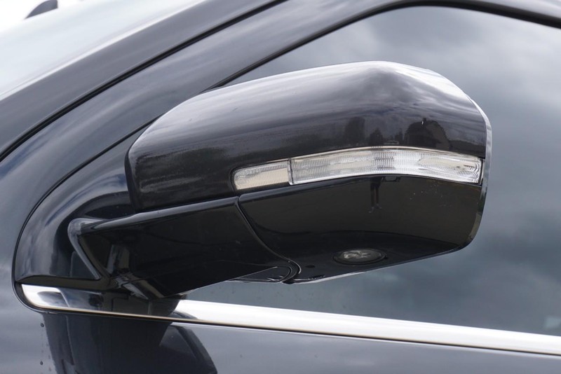 Ford Expedition Vehicle Full-screen Gallery Image 12