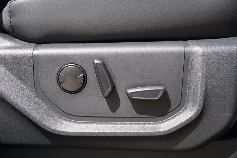 Ford Expedition Vehicle Full-screen Gallery Image 33