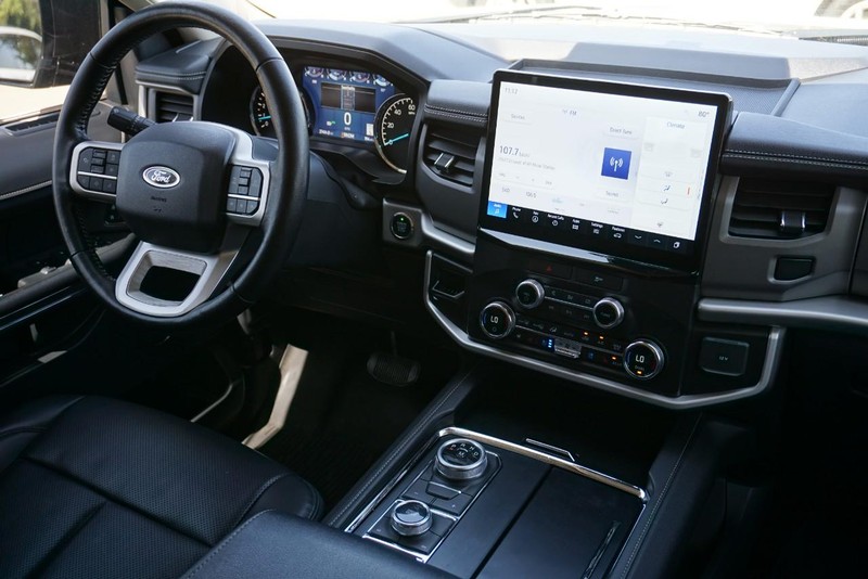 Ford Expedition Vehicle Full-screen Gallery Image 38