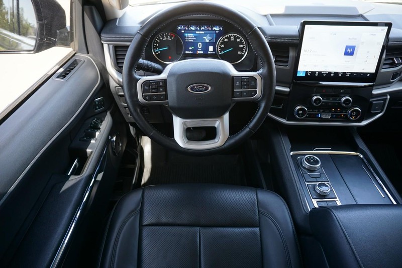 Ford Expedition Vehicle Full-screen Gallery Image 40