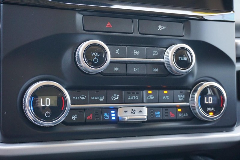 Ford Expedition Vehicle Full-screen Gallery Image 46