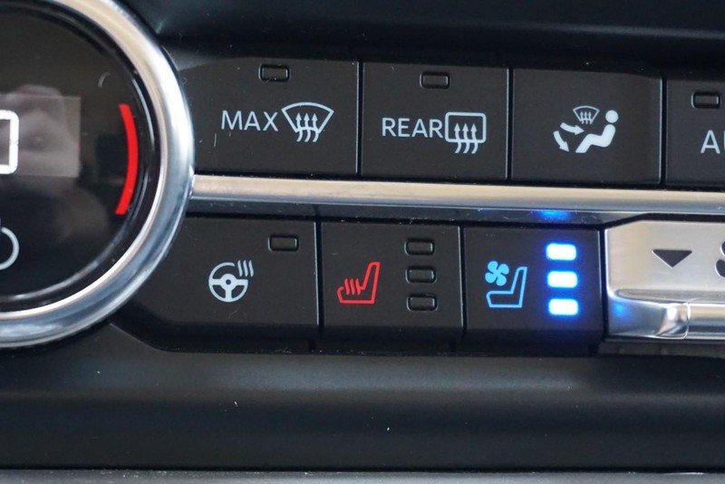 Ford Expedition Vehicle Full-screen Gallery Image 47