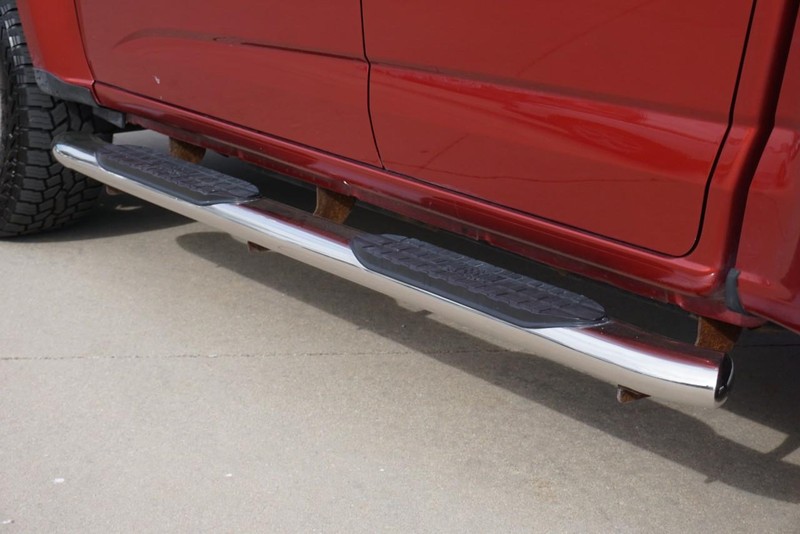 GMC Canyon Vehicle Full-screen Gallery Image 16