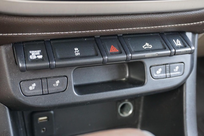 GMC Canyon Vehicle Full-screen Gallery Image 45