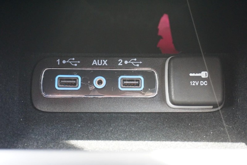 Jeep Grand Cherokee Vehicle Full-screen Gallery Image 44