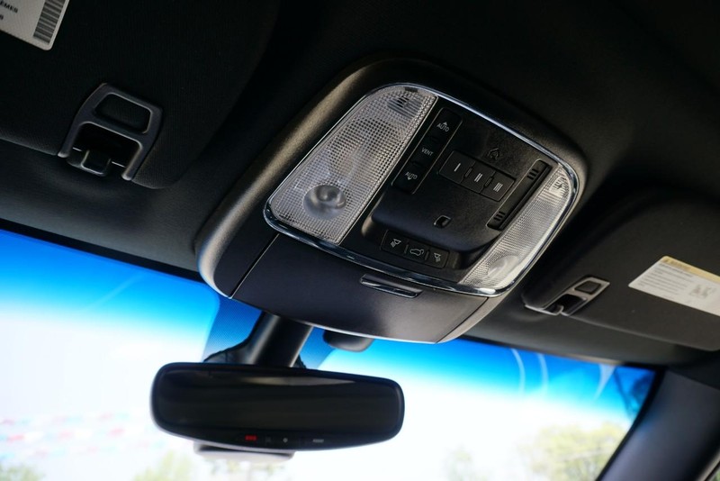 Jeep Grand Cherokee Vehicle Full-screen Gallery Image 55