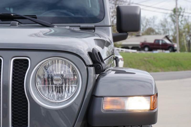 Jeep Wrangler Vehicle Full-screen Gallery Image 10