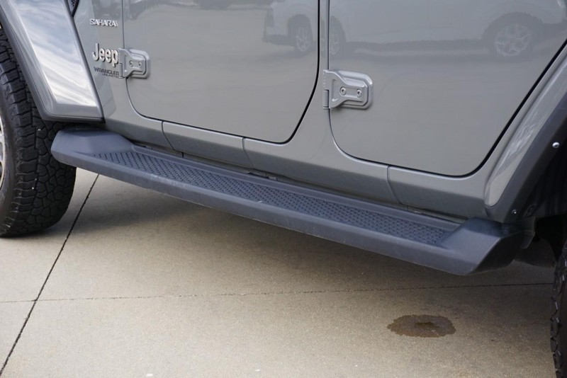 Jeep Wrangler Vehicle Full-screen Gallery Image 15