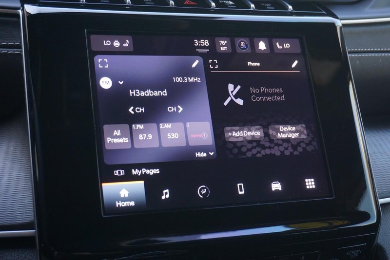 Jeep Grand Cherokee Vehicle Full-screen Gallery Image 39