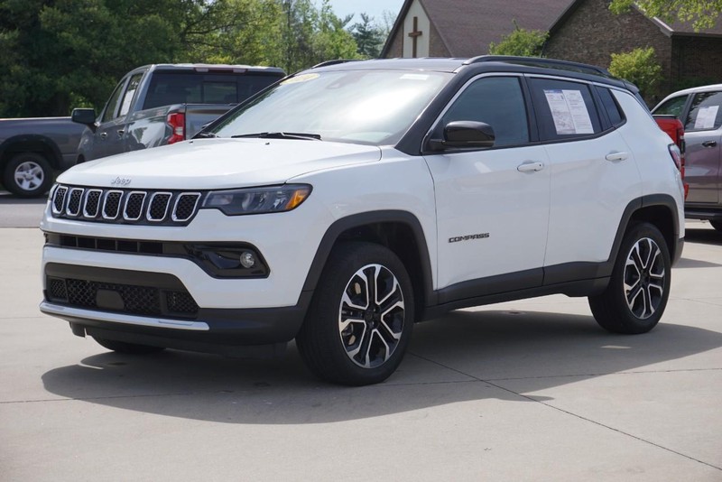 Jeep Compass Vehicle Full-screen Gallery Image 07