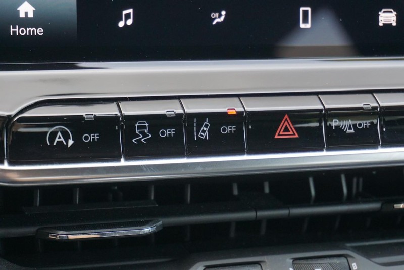 Jeep Compass Vehicle Full-screen Gallery Image 45