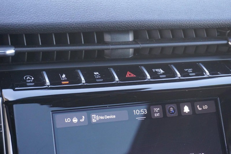 Jeep Grand Cherokee L Vehicle Full-screen Gallery Image 42