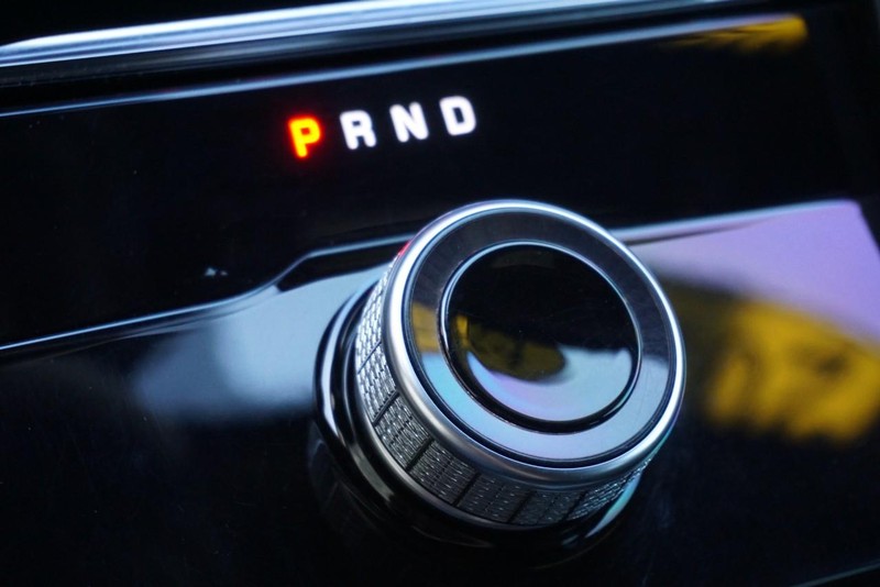 Jeep Grand Cherokee Vehicle Full-screen Gallery Image 41