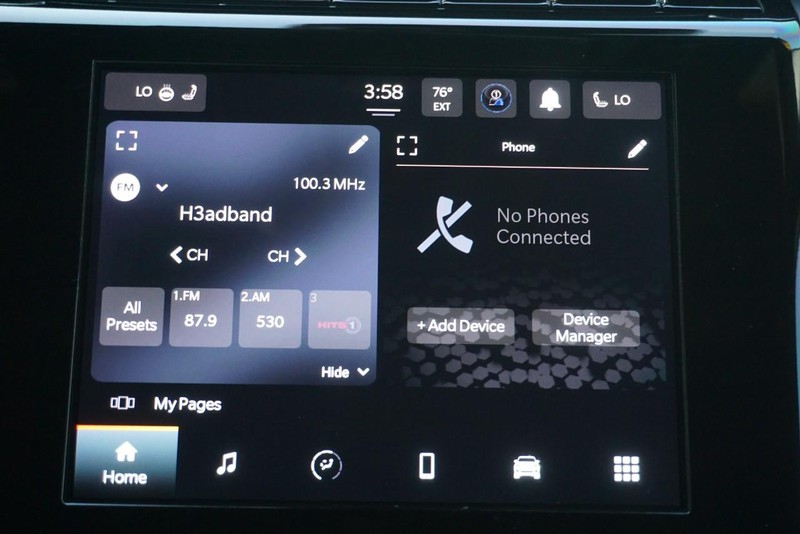 Jeep Grand Cherokee Vehicle Full-screen Gallery Image 42