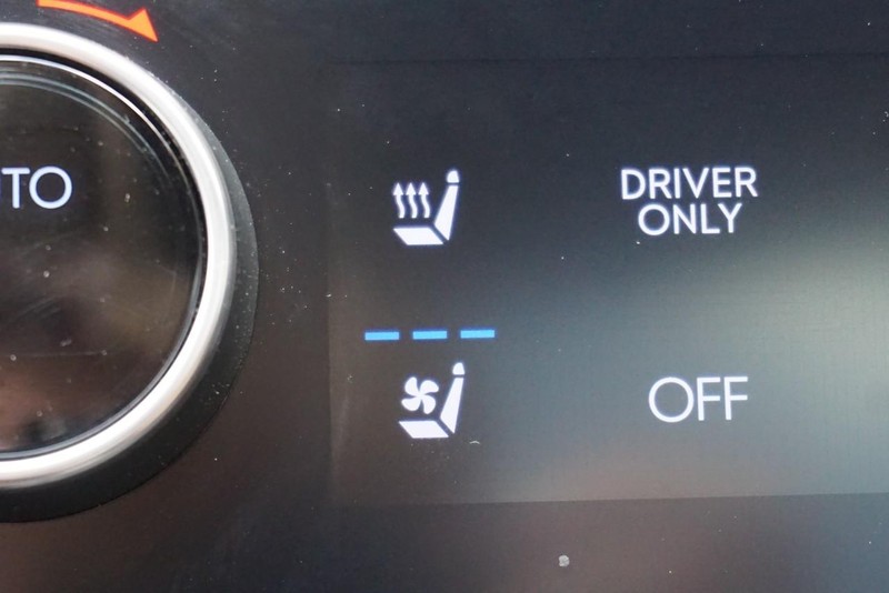 Hyundai Sonata Hybrid Vehicle Full-screen Gallery Image 45