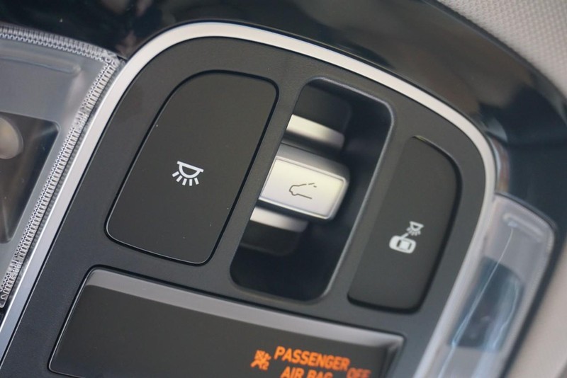 Hyundai Sonata Hybrid Vehicle Full-screen Gallery Image 58