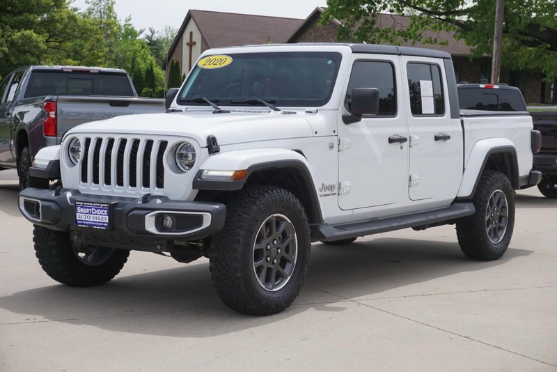Jeep Gladiator Vehicle Full-screen Gallery Image 07