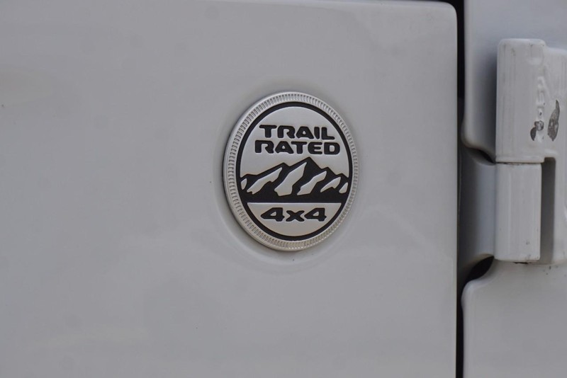 Jeep Gladiator Vehicle Full-screen Gallery Image 12