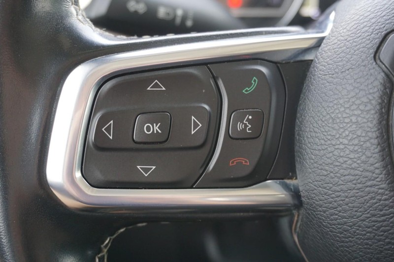 Jeep Gladiator Vehicle Full-screen Gallery Image 42