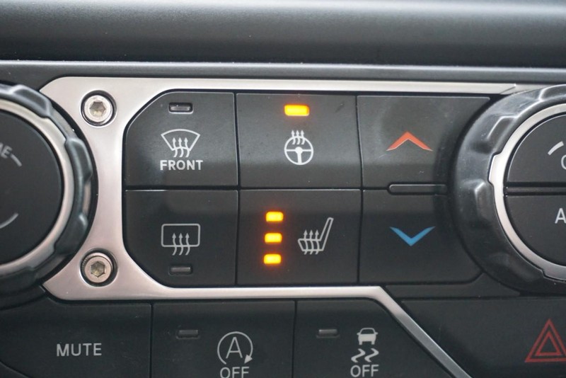 Jeep Gladiator Vehicle Full-screen Gallery Image 48