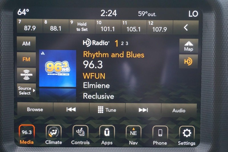 Jeep Gladiator Vehicle Full-screen Gallery Image 52