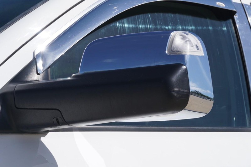 Ram 1500 Vehicle Full-screen Gallery Image 12