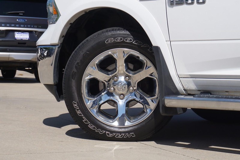 Ram 1500 Vehicle Full-screen Gallery Image 16