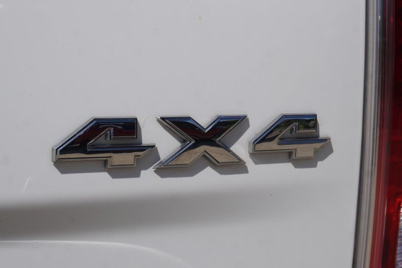 Ram 1500 Vehicle Full-screen Gallery Image 24