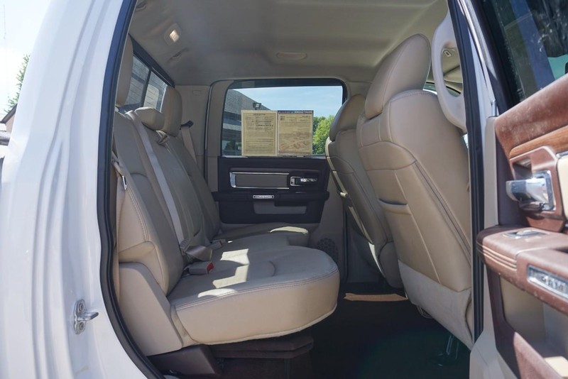 Ram 1500 Vehicle Full-screen Gallery Image 33