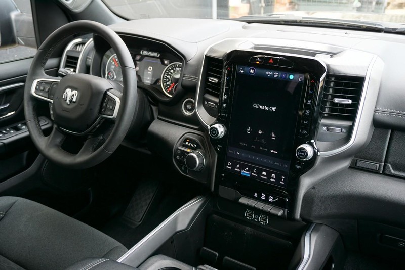 Ram 1500 Vehicle Full-screen Gallery Image 38