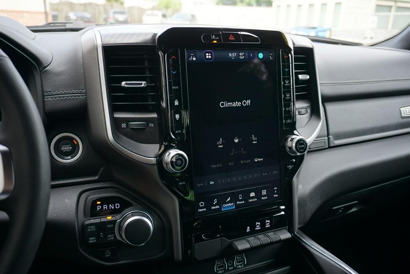 Ram 1500 Vehicle Full-screen Gallery Image 46