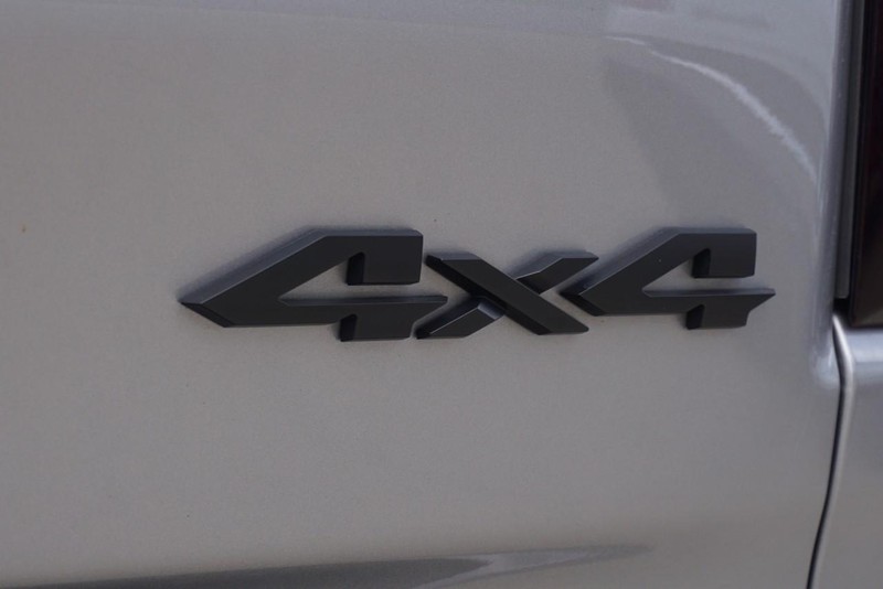 Ram 1500 Vehicle Full-screen Gallery Image 23
