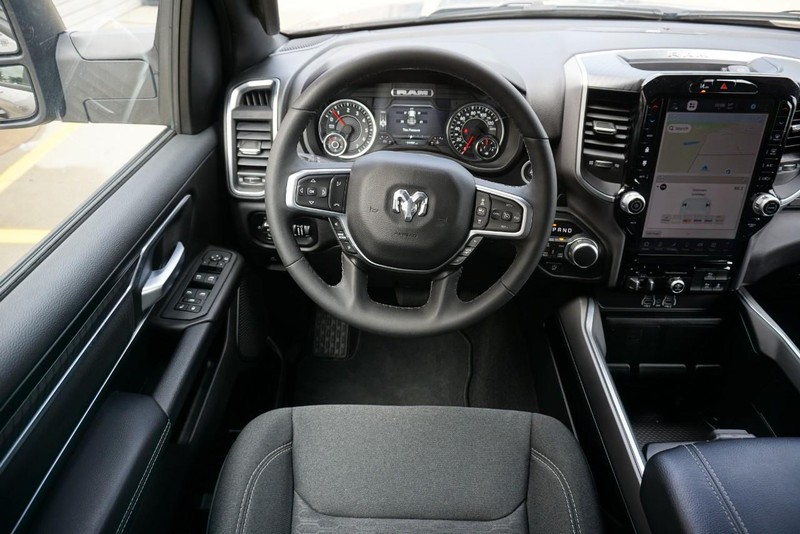 Ram 1500 Vehicle Full-screen Gallery Image 40