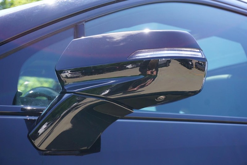 Cadillac XT5 Vehicle Full-screen Gallery Image 13