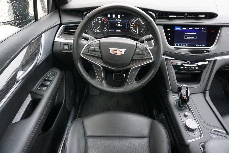 Cadillac XT5 Vehicle Full-screen Gallery Image 38