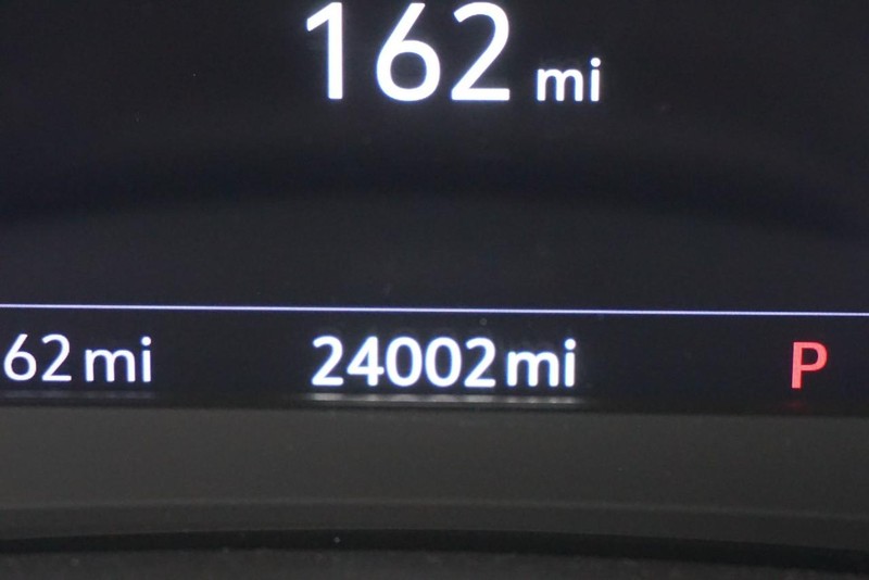 Cadillac XT5 Vehicle Full-screen Gallery Image 46