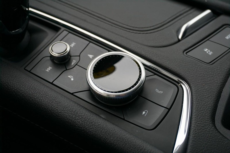 Cadillac XT5 Vehicle Full-screen Gallery Image 51