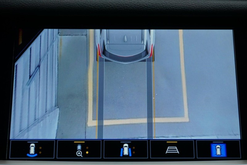 Cadillac XT5 Vehicle Full-screen Gallery Image 59