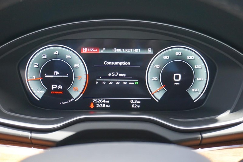 Audi Q5 Vehicle Full-screen Gallery Image 44