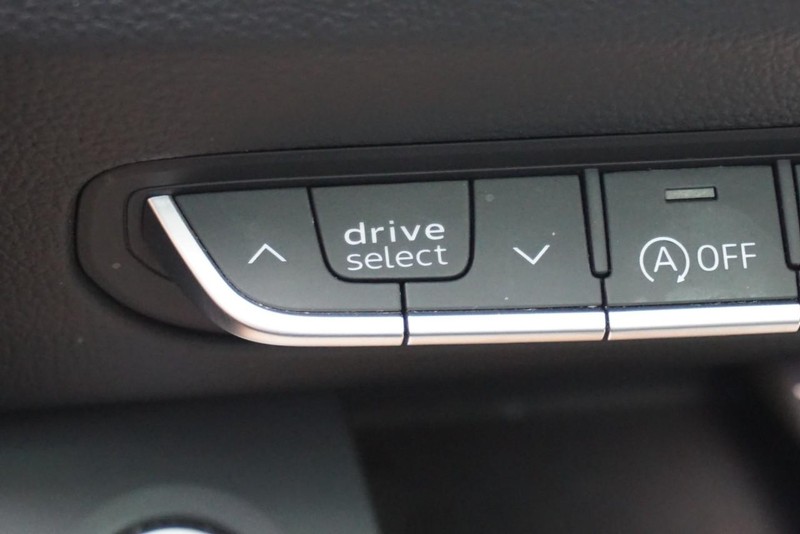 Audi Q5 Vehicle Full-screen Gallery Image 49