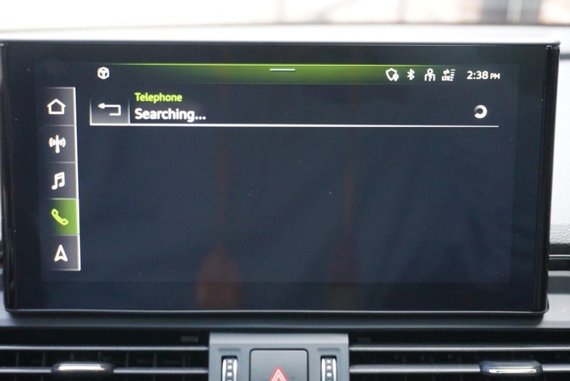 Audi Q5 Vehicle Full-screen Gallery Image 55