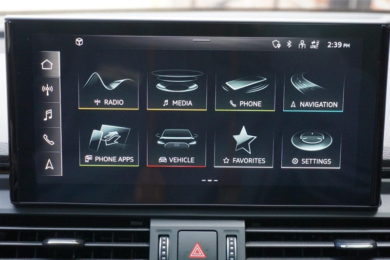 Audi Q5 Vehicle Full-screen Gallery Image 57